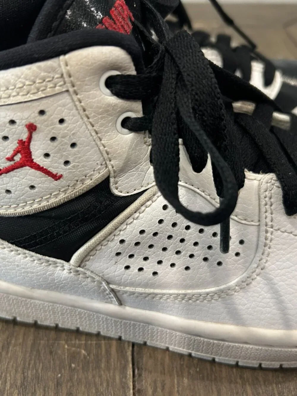Air Jordan Access GS 'White Black'